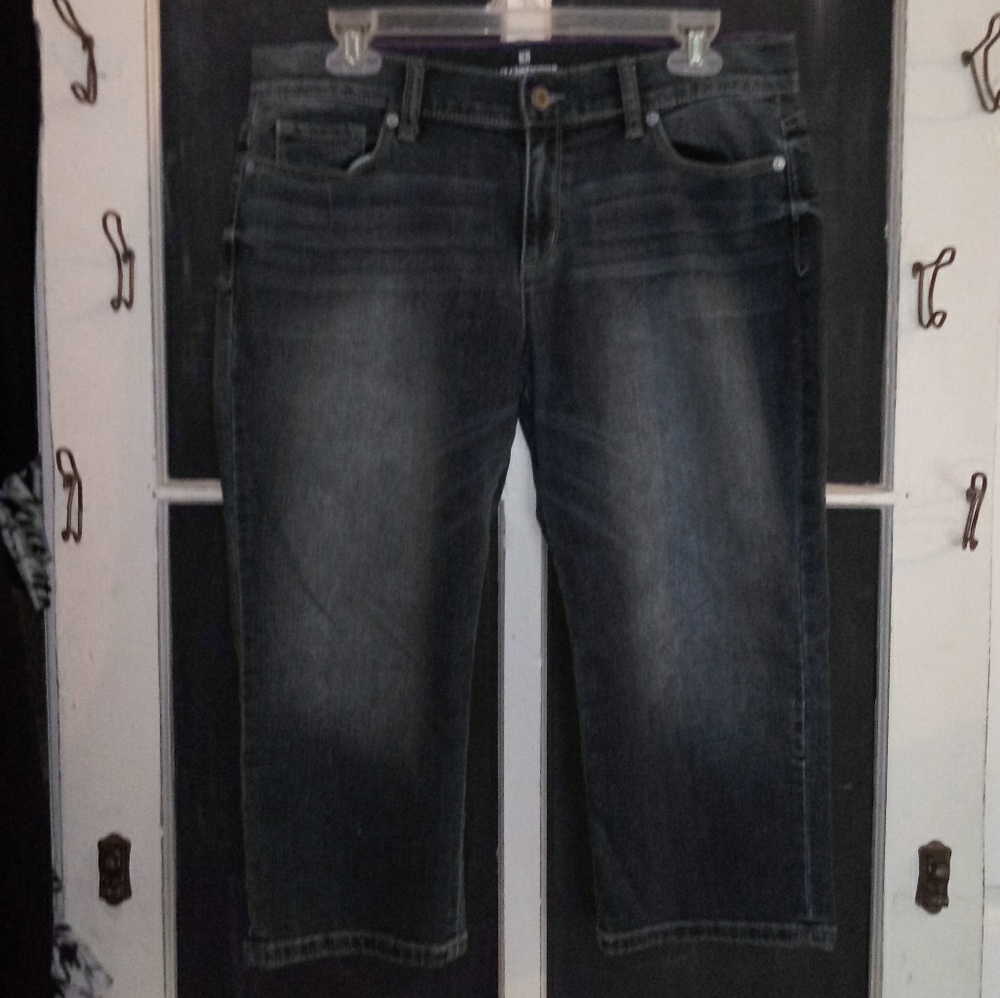 Liz Claiborne crop jeans